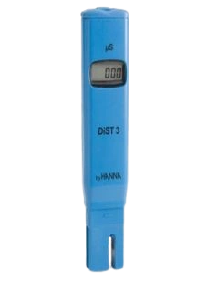 Digital conductivity meter for water testing