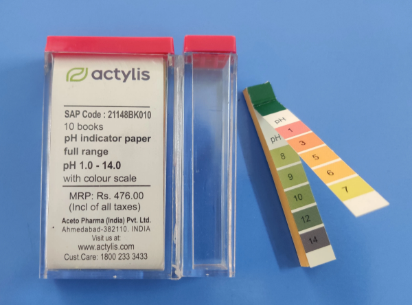 pH testing paper strips for water analysis